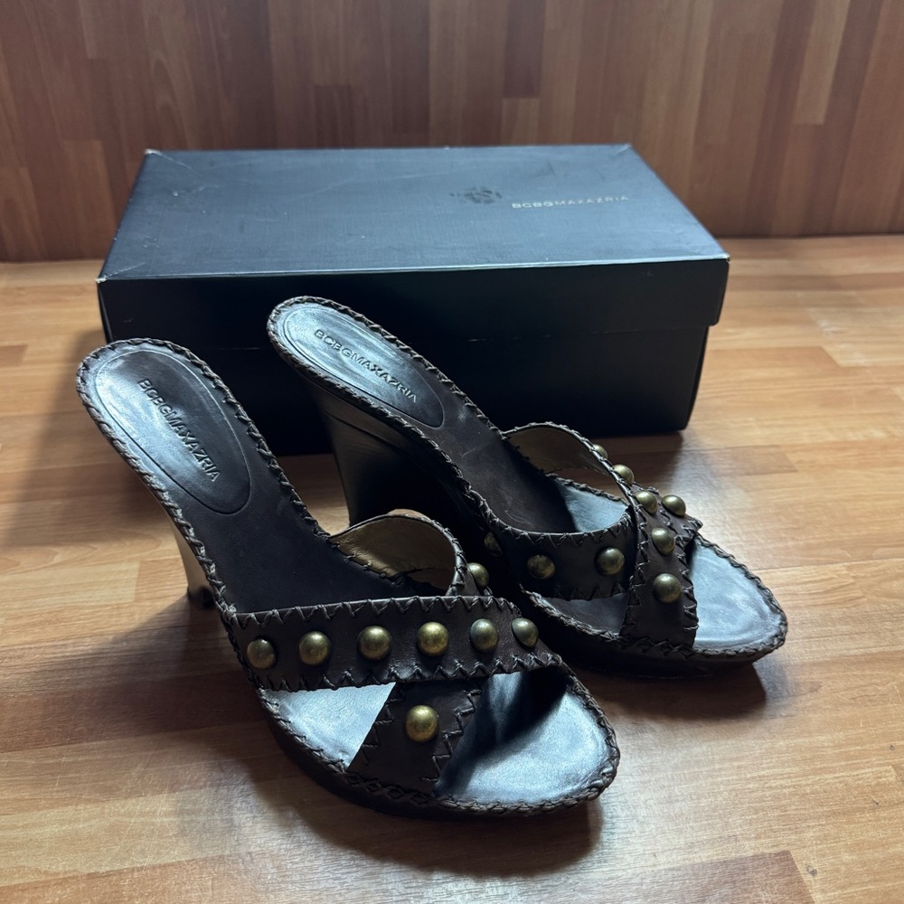 BCBGMaxAzria Dara mahogany wedge sandals size 8 dark brown 4 inch heels